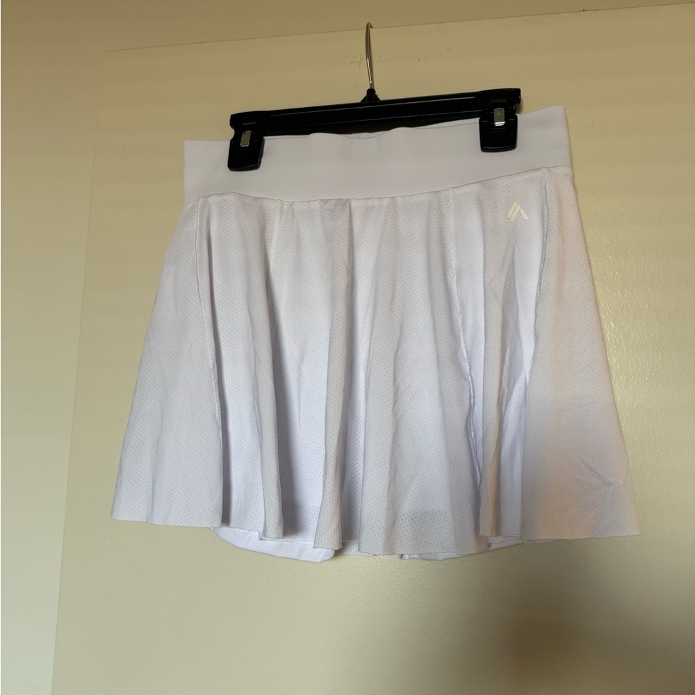 NWT Alphalete varsity skirt - white